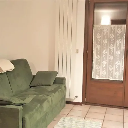 Casa Grazia Apartment Isolaccia